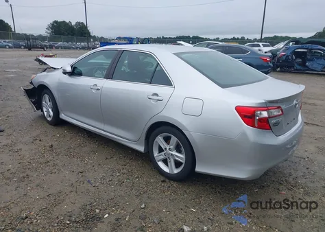 2012 Toyota Camry Se z USA, uszkodzony, nr VIN 4T1BF1FK2CU158421
